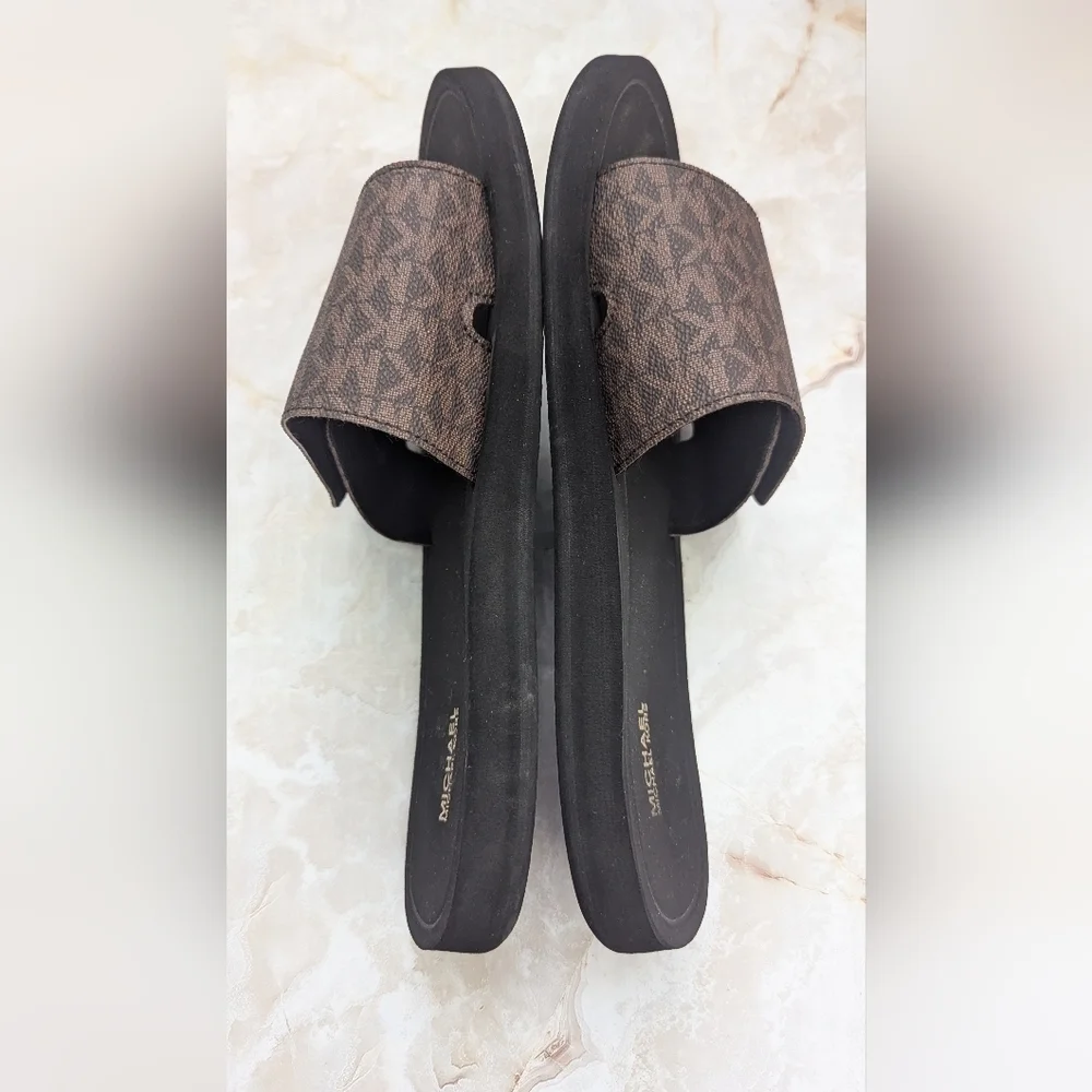 Michael Kors MK Signature Logo Print Wade Slide, Brown Sz 10 M